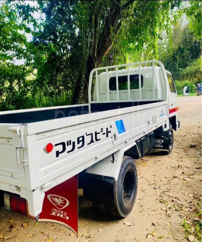 Isuzu ELF 1992 - பயன்படுத்தப்பட்டது டிரக் sale in Sri Lanka - patpat.lk