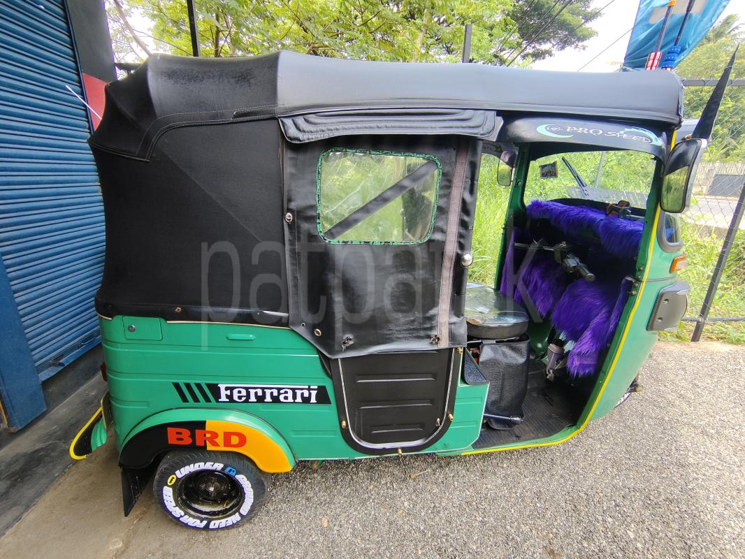 Bajaj Three Wheel 2015 - Used Three wheeler sale in Sri Lanka - patpat.lk