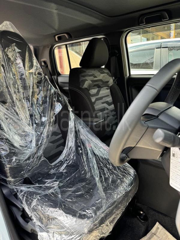 Advertisement image 6