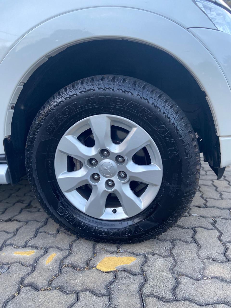 Mitsubishi Montero 2015 - Used SUV sale in Sri Lanka - patpat.lk