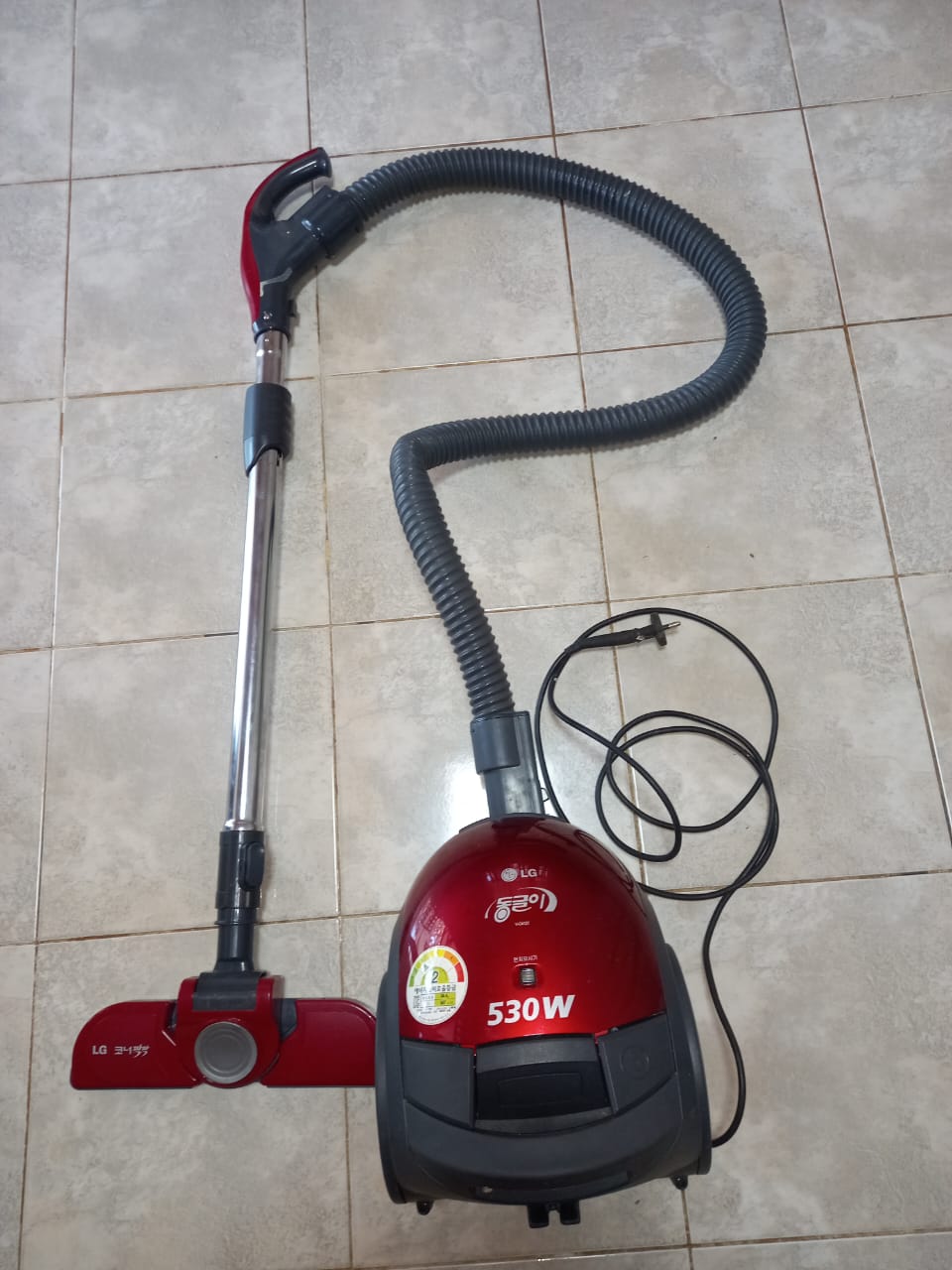 LG Vacuum Cleaner 530W