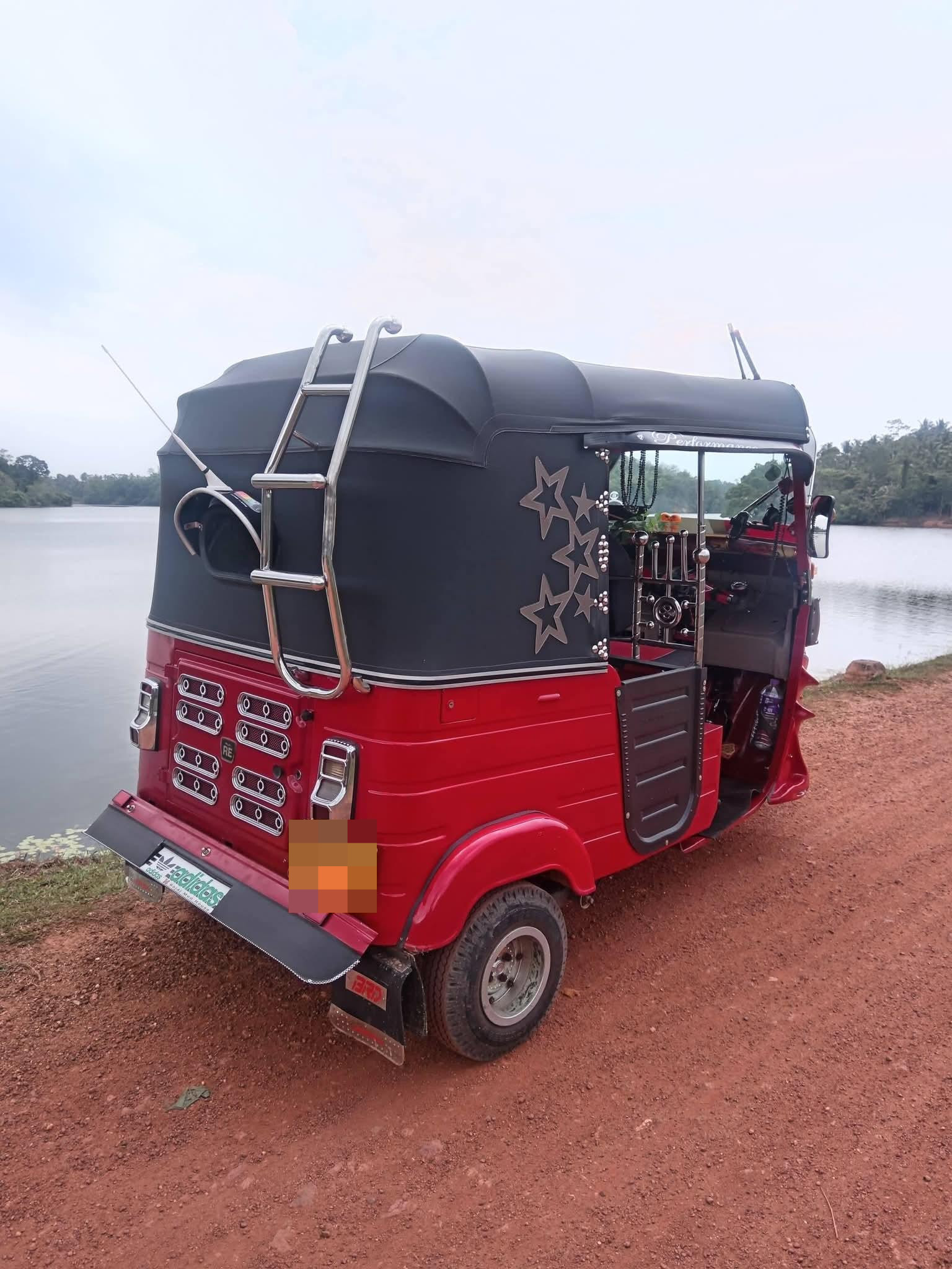 Bajaj Three Wheel 2015 - Used Three wheeler sale in Sri Lanka - patpat.lk
