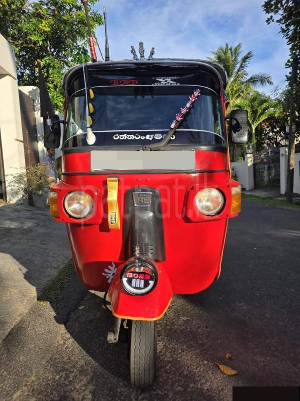 Bajaj Three Wheel 2011 - பயன்படுத்தப்பட்டது முச்சக்கர வண்டி sale in Sri Lanka - patpat.lk