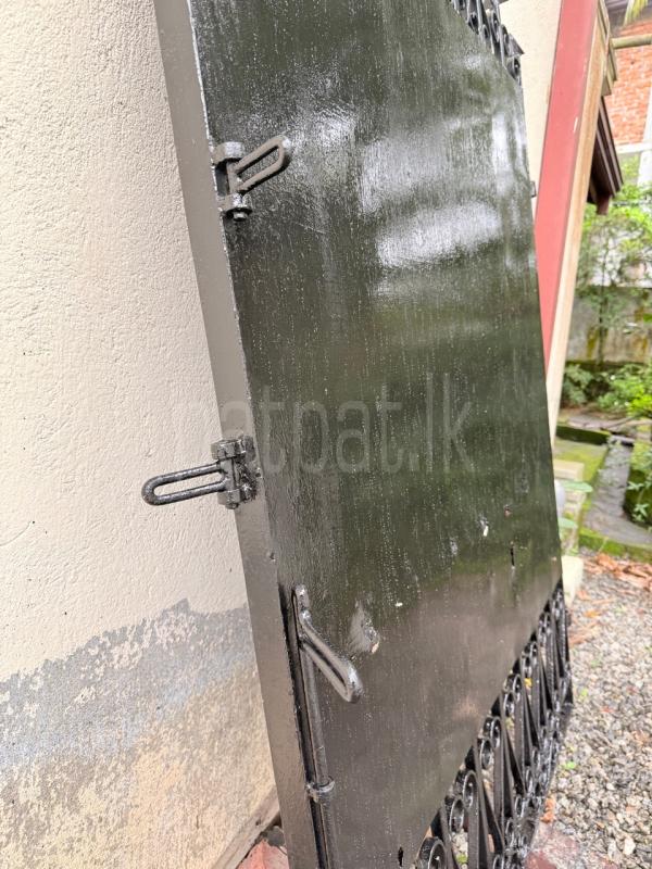 Advertisement image 6