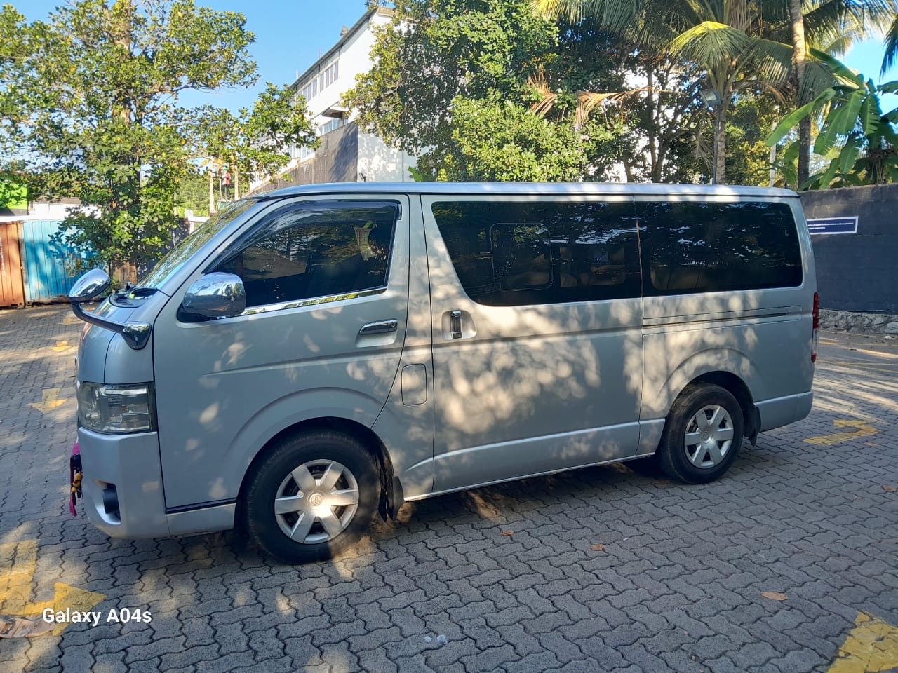 Toyota Hiace 2014 - Used Van sale in Sri Lanka - patpat.lk