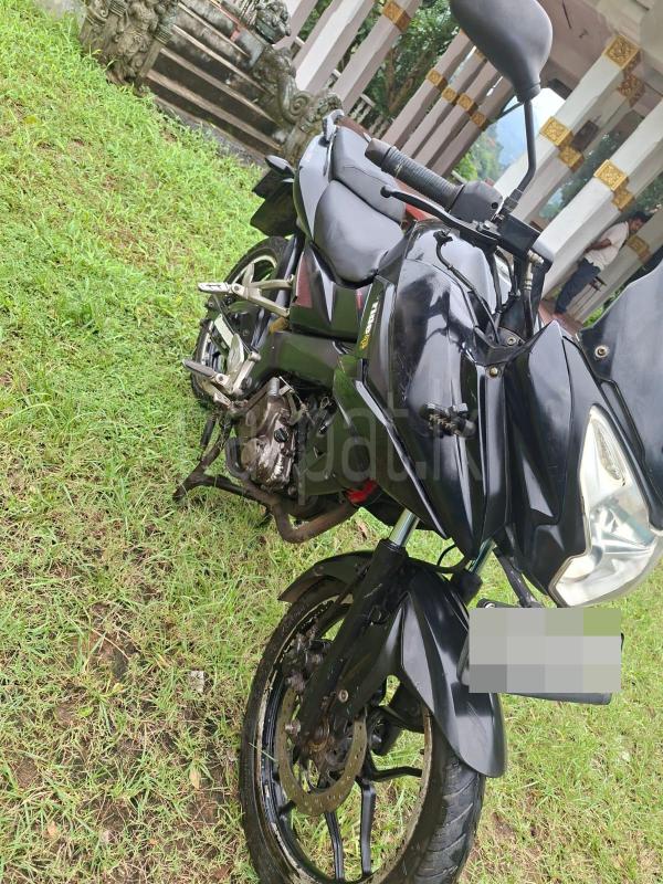 Bajaj Pulsar 2015 - பயன்படுத்தப்பட்டது பைக் sale in Sri Lanka - patpat.lk