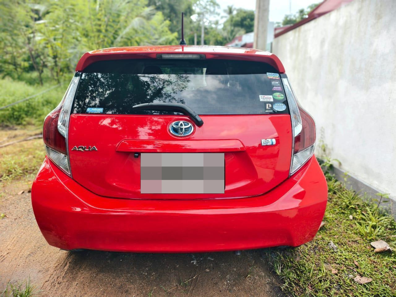 Toyota Aqua 2014 - பயன்படுத்தப்பட்டது கார் sale in Sri Lanka - patpat.lk