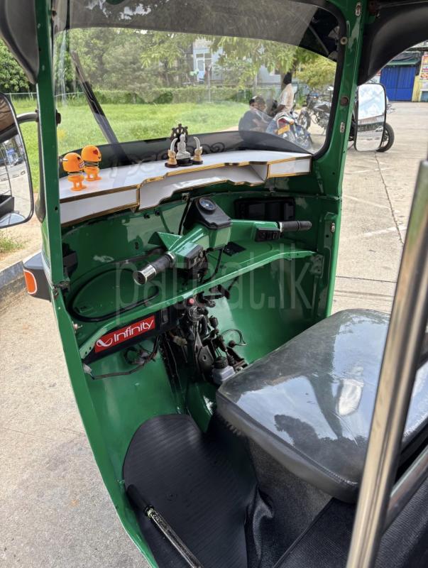 Bajaj Three Wheel 2009 - பயன்படுத்தப்பட்டது முச்சக்கர வண்டி sale in Sri Lanka - patpat.lk
