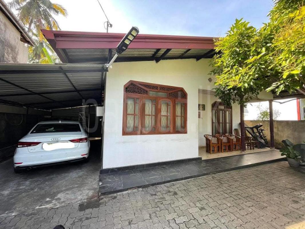 House for Sale in Habarakada ads-image-1