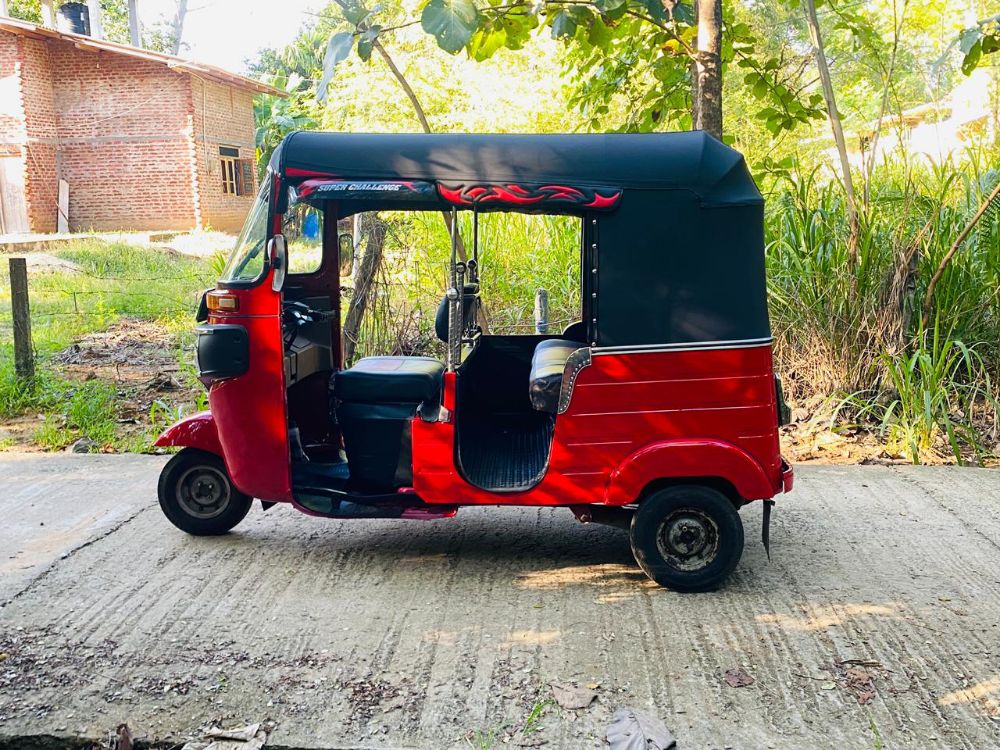 Bajaj Three Wheel 2014 - Used Three wheeler sale in Sri Lanka - patpat.lk