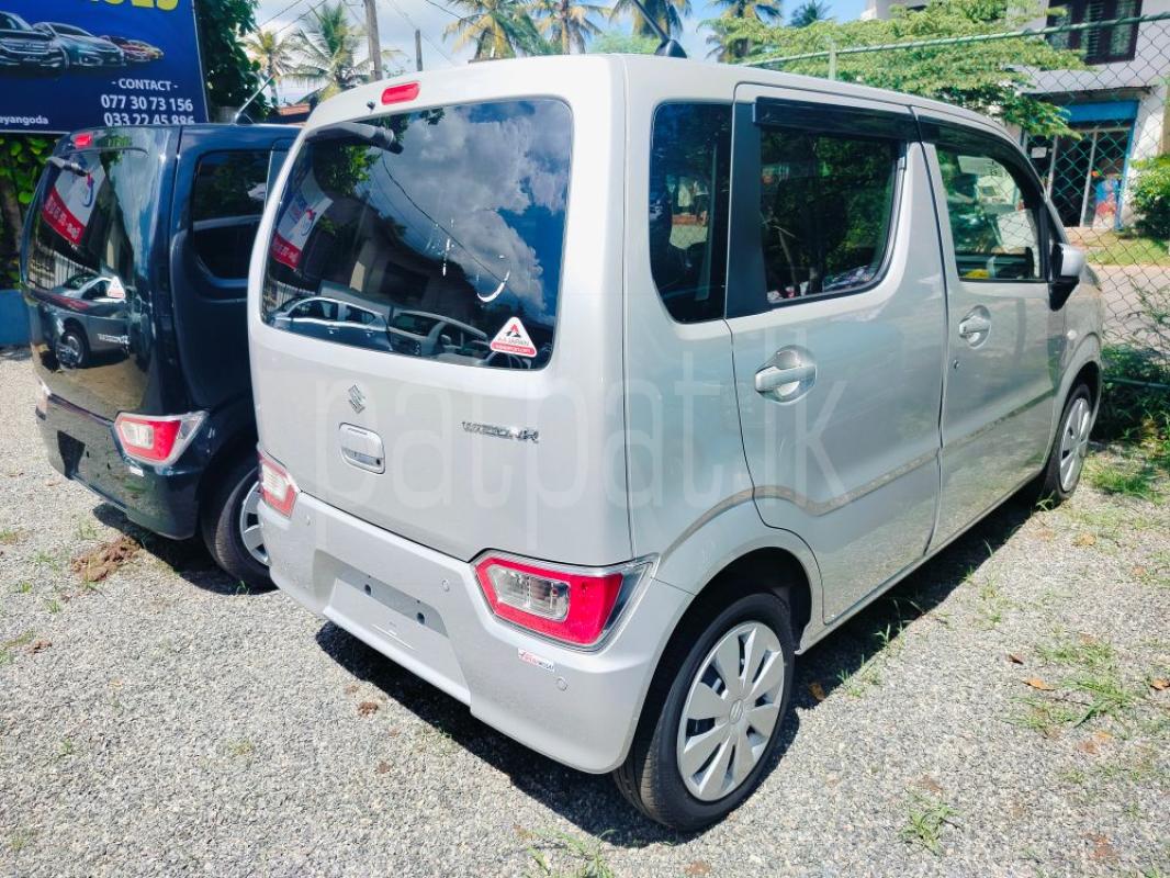 Advertisement image 4