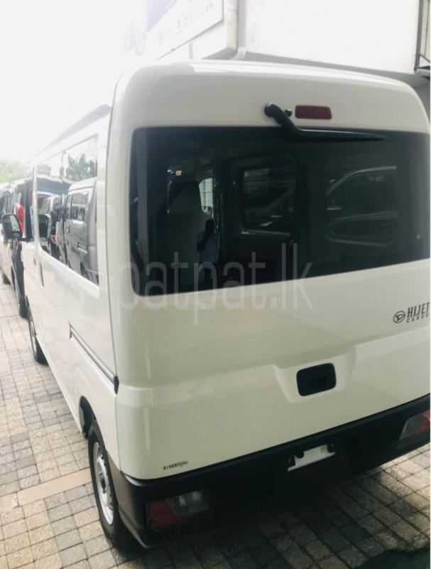 Advertisement image 1