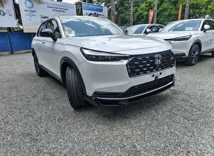 Honda Vezel 2025 ads-image-1