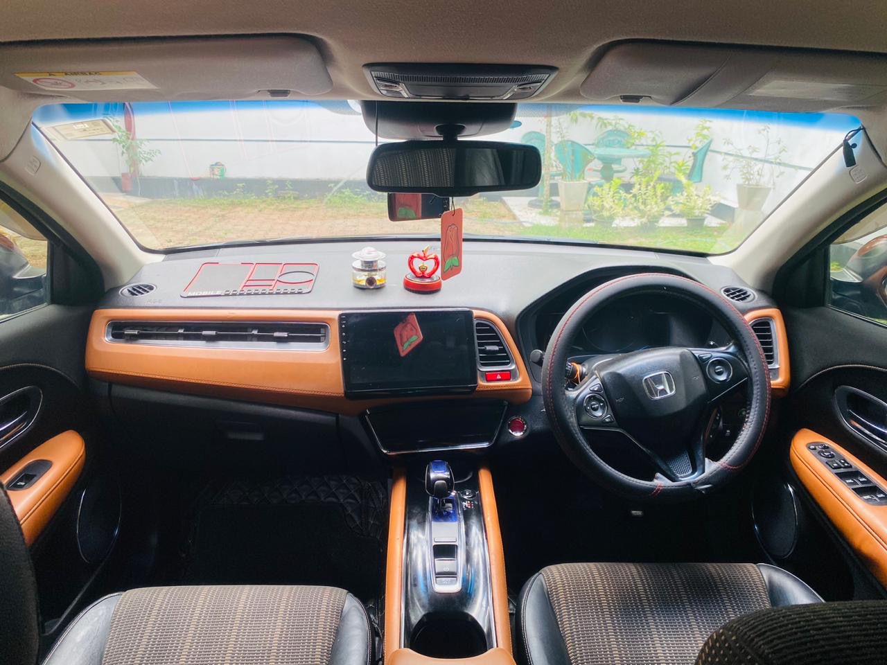 Honda Vezel 2014 - Used SUV sale in Sri Lanka - patpat.lk