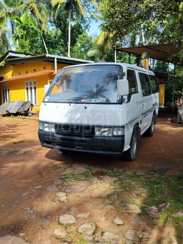 Nissan Caravan 1992 - Used Van sale in Sri Lanka - patpat.lk