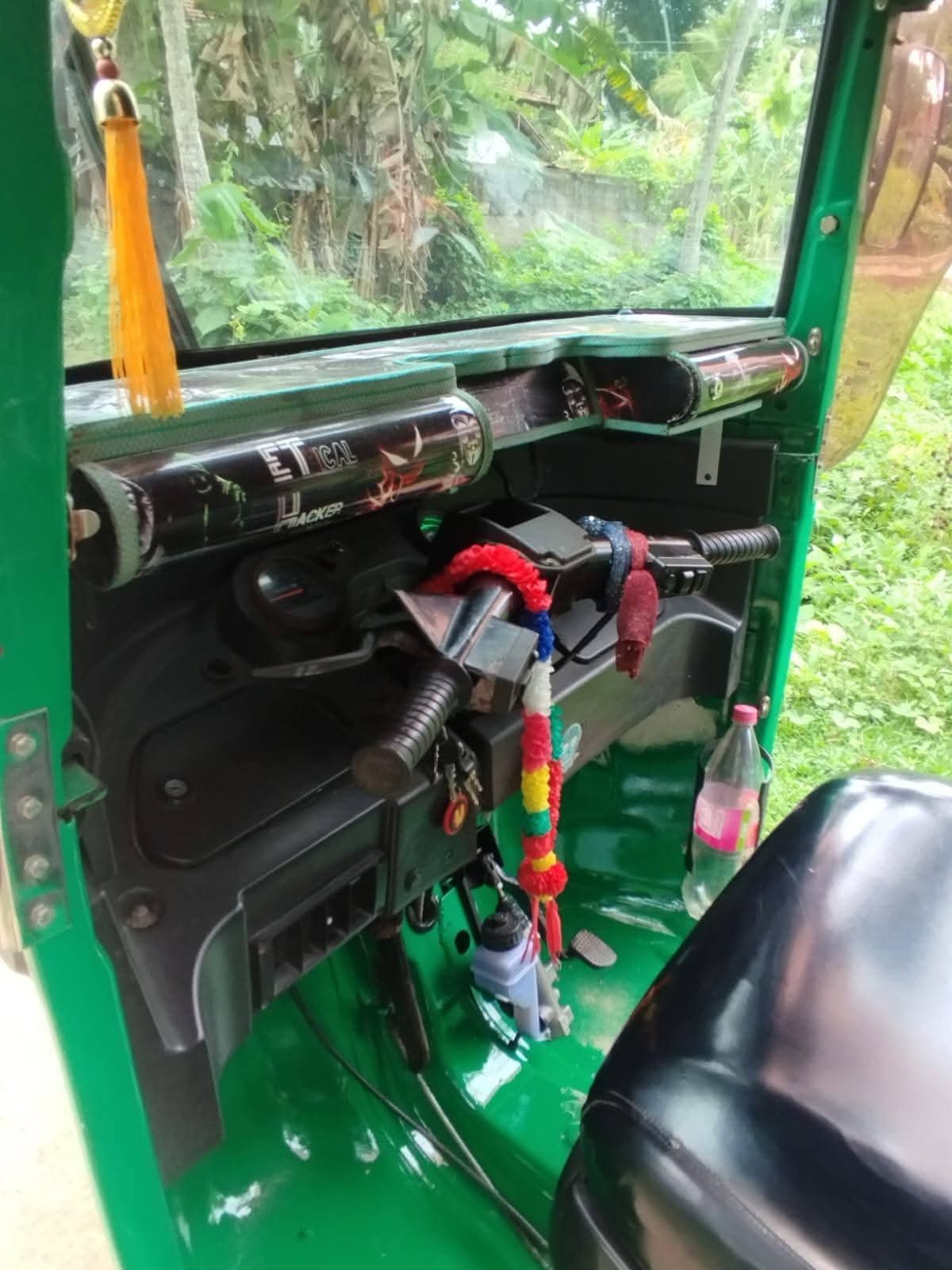 Bajaj Three Wheel 2016 - பயன்படுத்தப்பட்டது முச்சக்கர வண்டி sale in Sri Lanka - patpat.lk