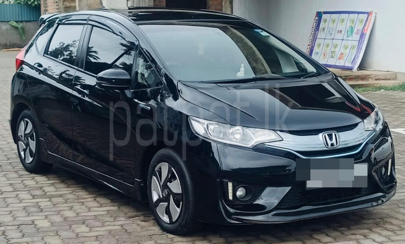 Honda Fit 2013 - பயன்படுத்தப்பட்டது கார் sale in Sri Lanka - patpat.lk