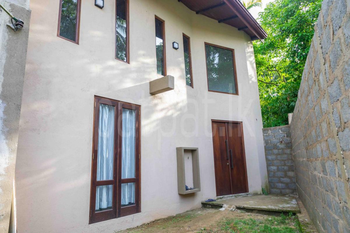 House for Sale in Kaduwela ads-image-1