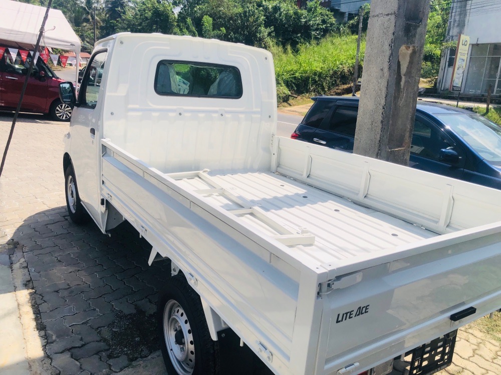 Toyota LiteAce 2025 - சான்றளிக்கப்பட்டது டிரக் sale in Sri Lanka - patpat.lk