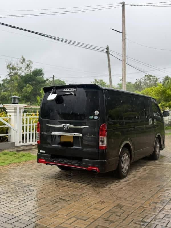 Toyota Hiace 2007 - மறுசீரமைக்கப்பட்டது வேன் sale in Sri Lanka - patpat.lk