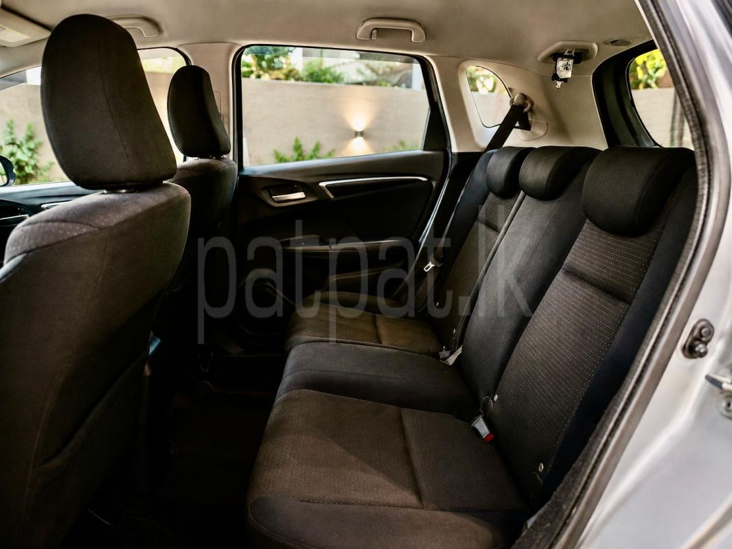 Honda Fit 2015 - பயன்படுத்தப்பட்டது கார் sale in Sri Lanka - patpat.lk