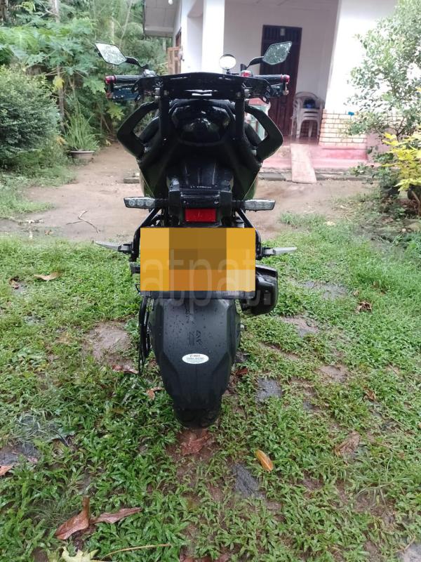 Hero Hunk 2025 - பயன்படுத்தப்பட்டது பைக் sale in Sri Lanka - patpat.lk