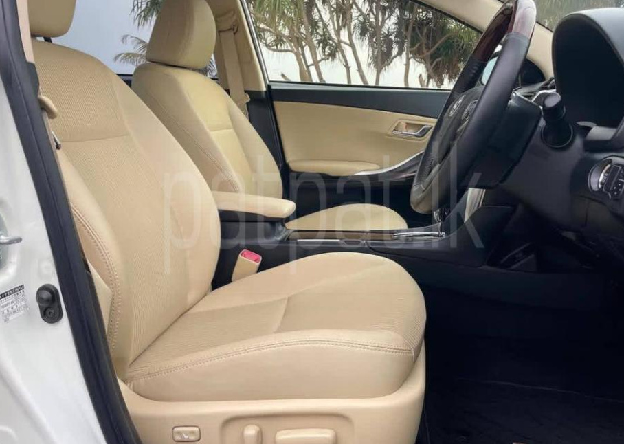 Toyota Premio 2018 - பயன்படுத்தப்பட்டது கார் sale in Sri Lanka - patpat.lk