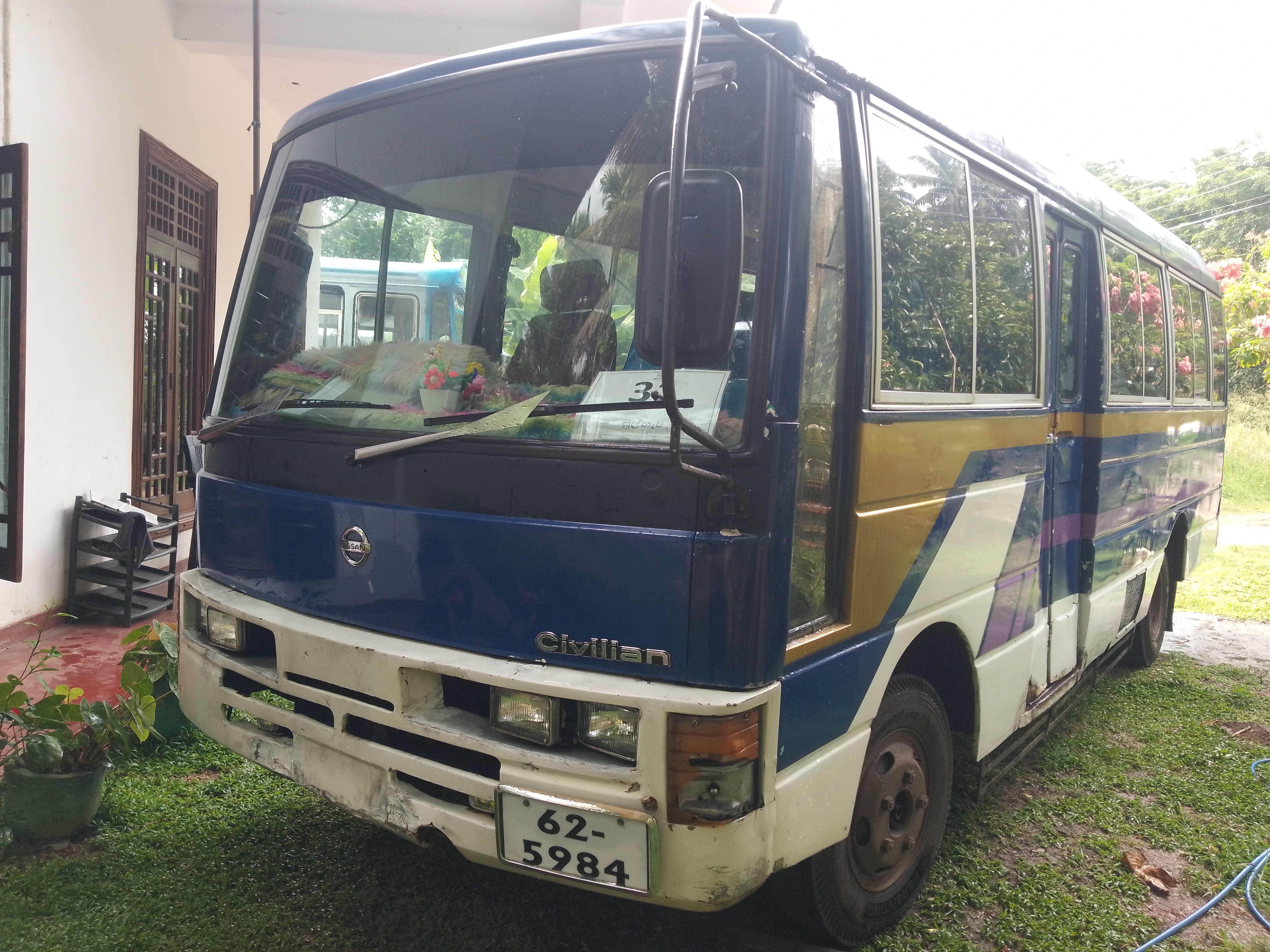 Nissan Civilian 1986 - பயன்படுத்தப்பட்டது பஸ் sale in Sri Lanka - patpat.lk