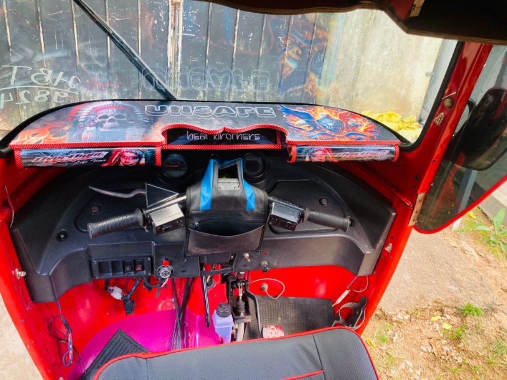 Bajaj Three Wheel 2011 - பயன்படுத்தப்பட்டது முச்சக்கர வண்டி sale in Sri Lanka - patpat.lk