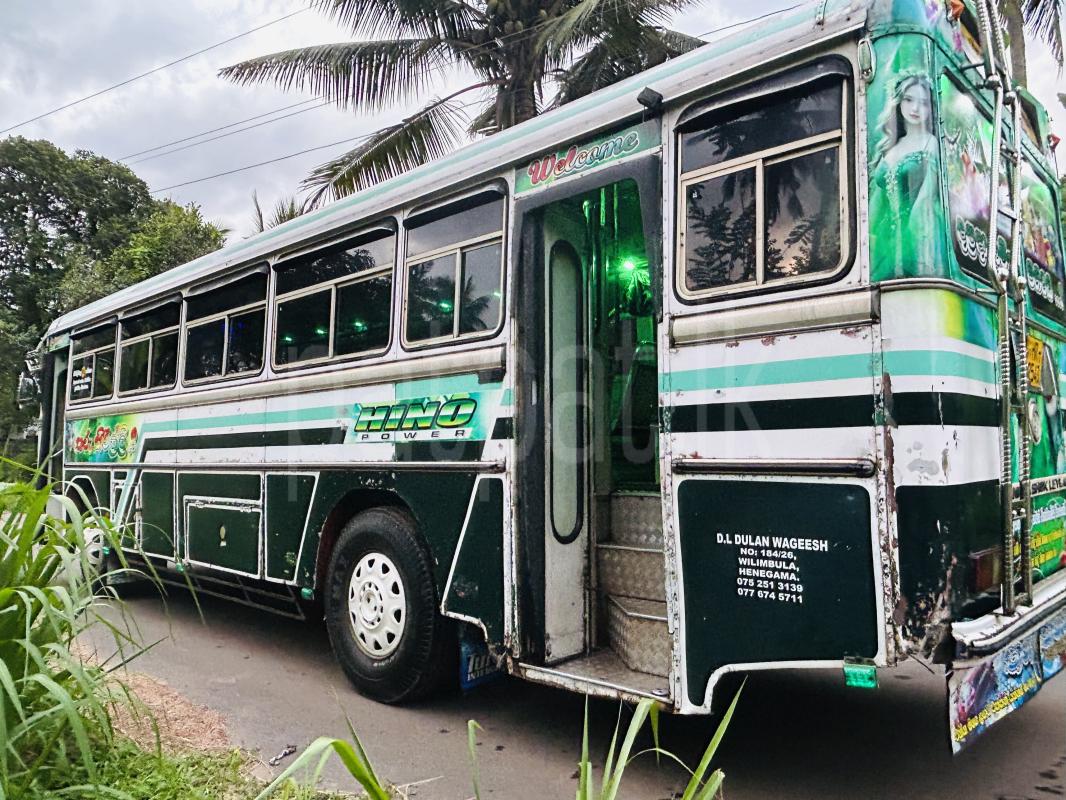 Ashok Leyland Ruby 2004 - භාවිතා කරන ලද බස් රථය sale in Sri Lanka - patpat.lk
