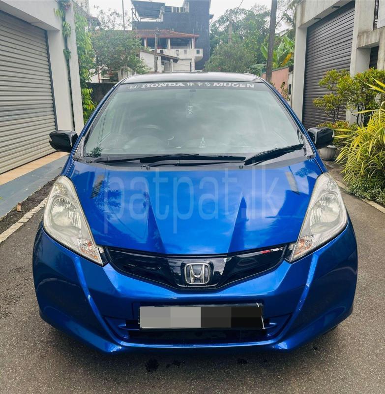 Honda FIT HYBRID 2012 - භාවිතා කරන ලද කාර් sale in Sri Lanka - patpat.lk