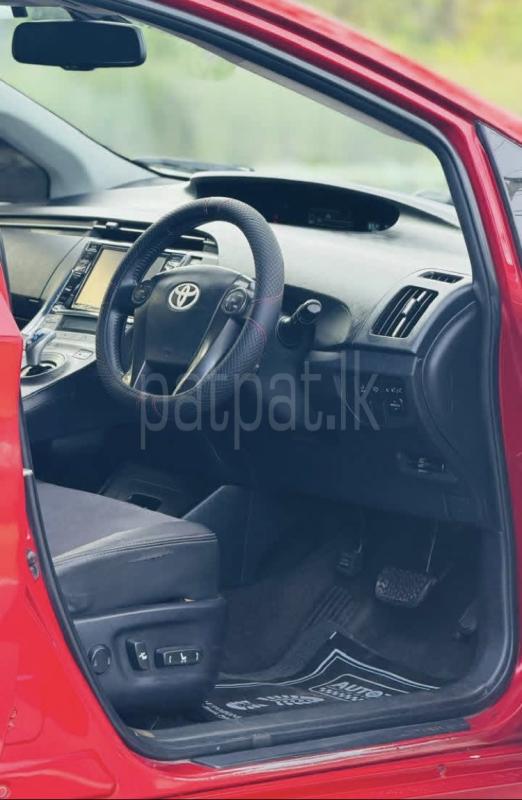 Toyota Prius 2013 - பயன்படுத்தப்பட்டது கார் sale in Sri Lanka - patpat.lk