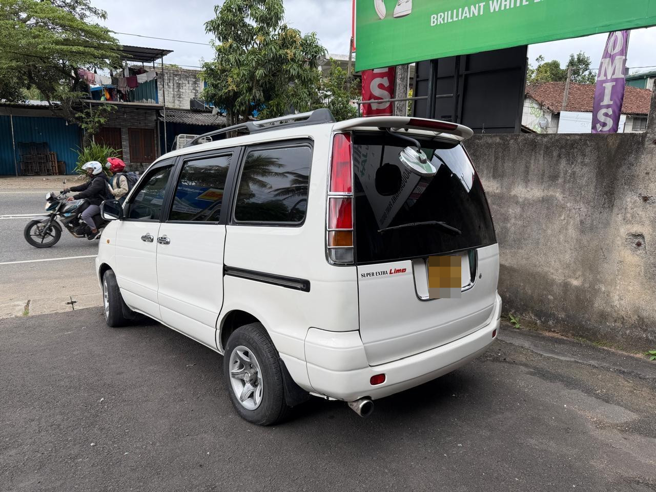 Toyota NOHA 1999 - භාවිතා කරන ලද වෑන් රථය sale in Sri Lanka - patpat.lk