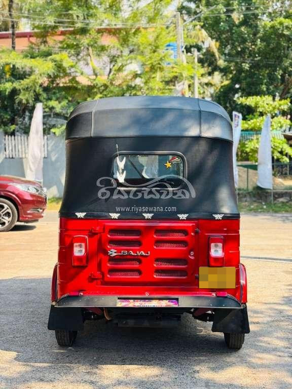 Bajaj Three Wheel 2015 - பயன்படுத்தப்பட்டது முச்சக்கர வண்டி sale in Sri Lanka - patpat.lk