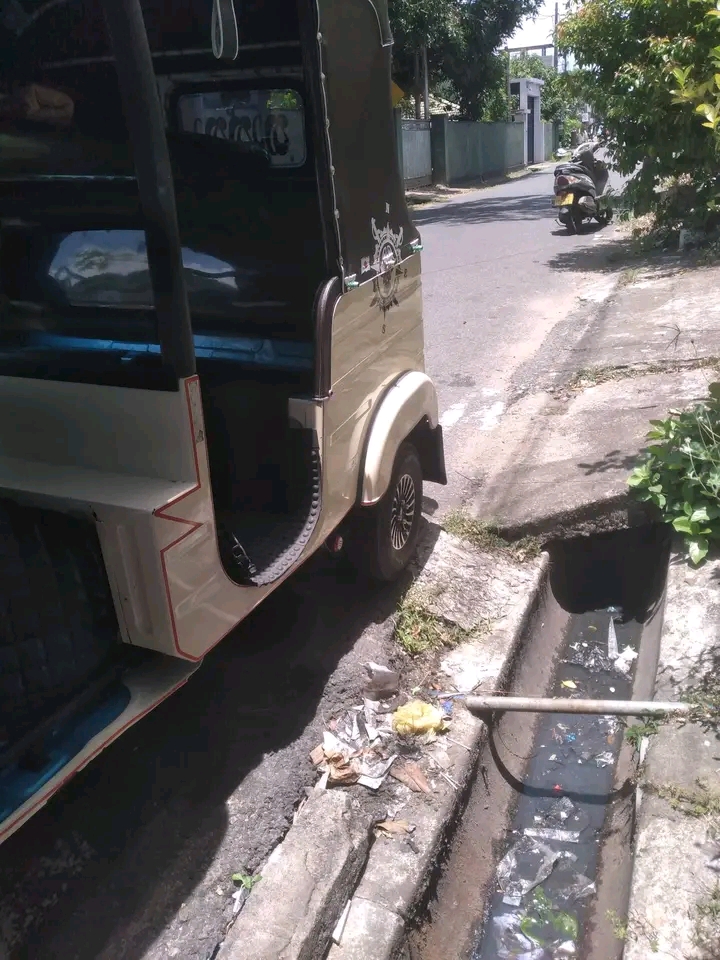 Bajaj Three Wheel 2003 - பயன்படுத்தப்பட்டது முச்சக்கர வண்டி sale in Sri Lanka - patpat.lk