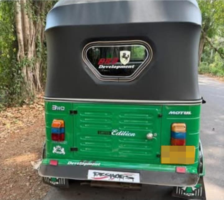 Bajaj Three Wheel 2011 - பயன்படுத்தப்பட்டது முச்சக்கர வண்டி sale in Sri Lanka - patpat.lk