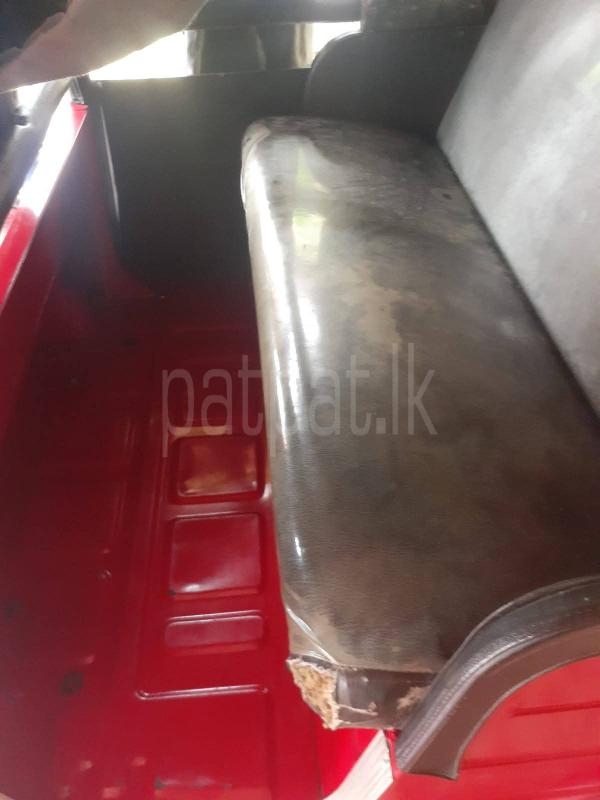 Bajaj 4 stroke 2018 - பயன்படுத்தப்பட்டது முச்சக்கர வண்டி sale in Sri Lanka - patpat.lk