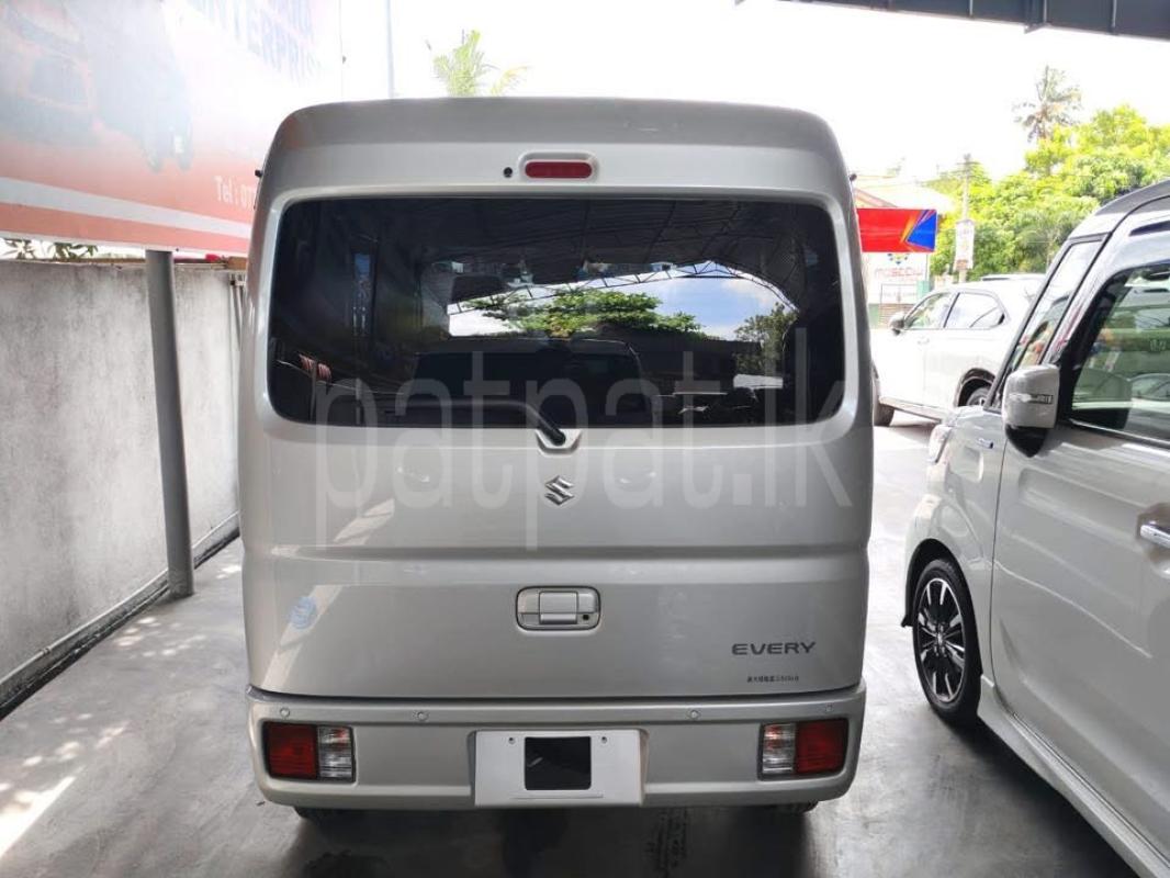 Advertisement image 4