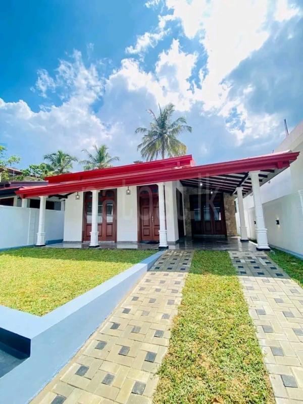 House for Sale in Panagoda