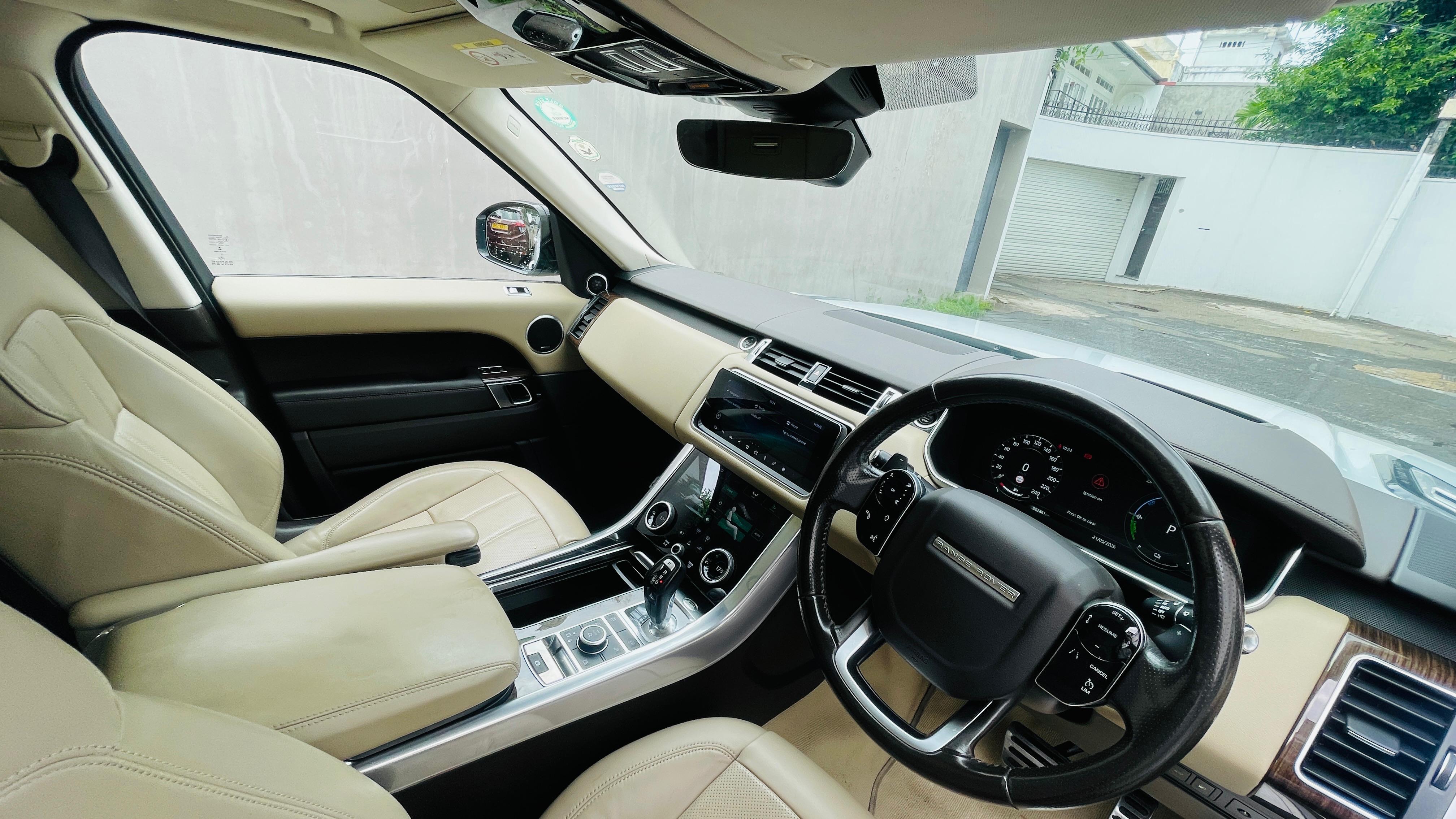 Land Rover Range Rover 2018 - பயன்படுத்தப்பட்டது SUV sale in Sri Lanka - patpat.lk