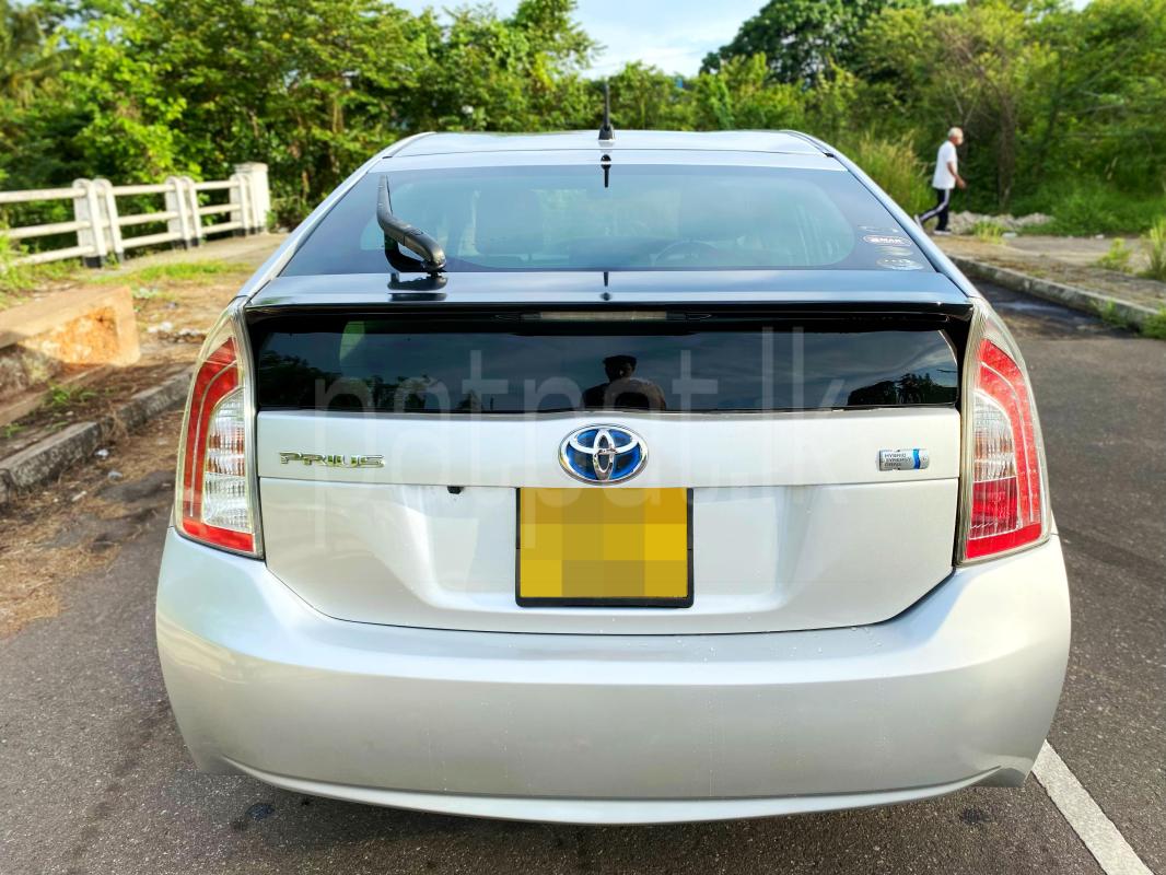 Toyota Prius 2012 - பயன்படுத்தப்பட்டது கார் sale in Sri Lanka - patpat.lk