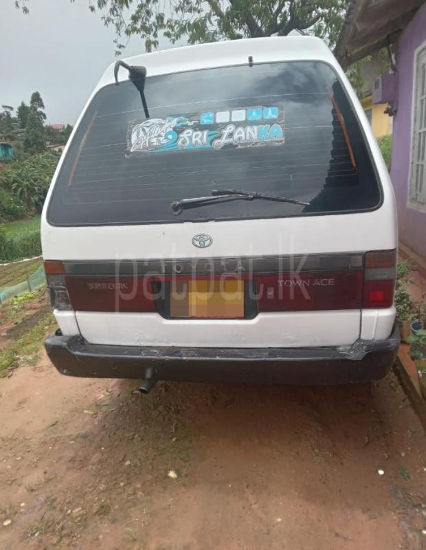 Toyota TownAce 1990 - பயன்படுத்தப்பட்டது வேன் sale in Sri Lanka - patpat.lk