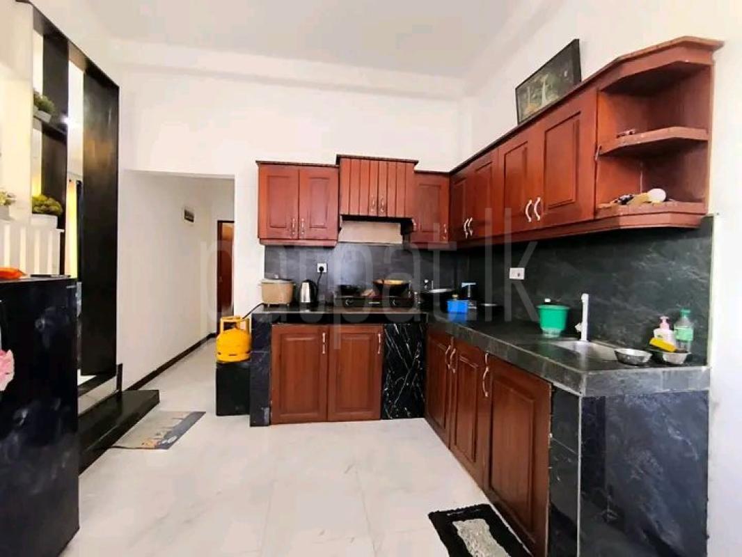 House for Sale in Athurugiriya