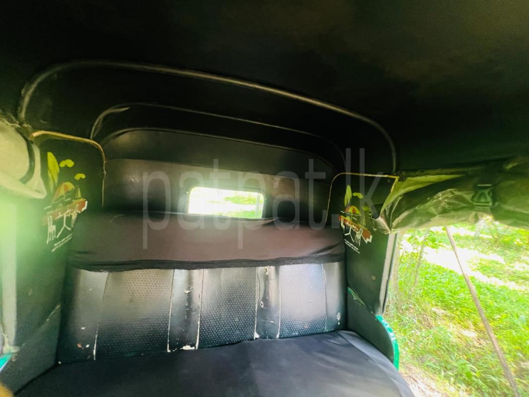 Bajaj Three Wheel 2013 - பயன்படுத்தப்பட்டது முச்சக்கர வண்டி sale in Sri Lanka - patpat.lk