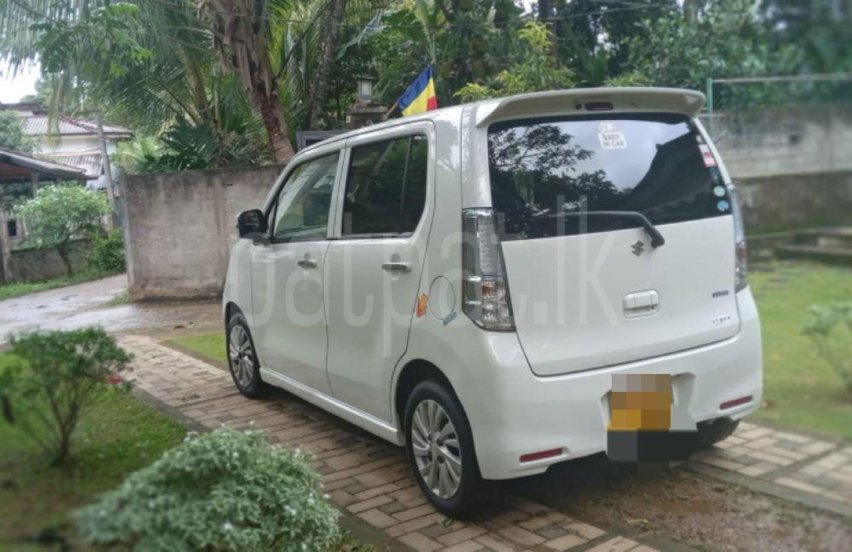 Suzuki Wagon R 2015 - பயன்படுத்தப்பட்டது கார் sale in Sri Lanka - patpat.lk