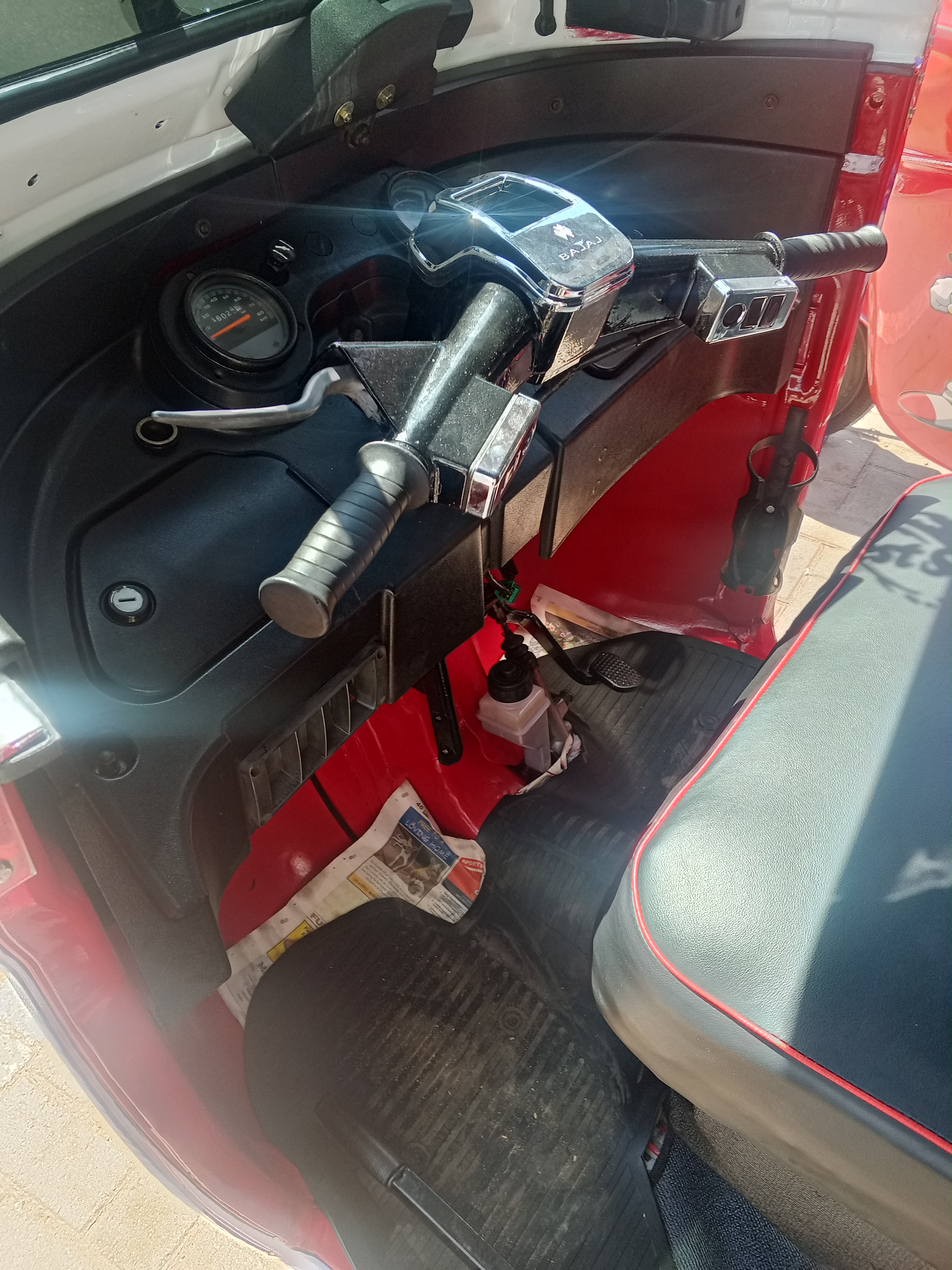 Bajaj Three Wheel 2016 - භාවිතා කරන ලද ත්‍රිරෝද රථය sale in Sri Lanka - patpat.lk