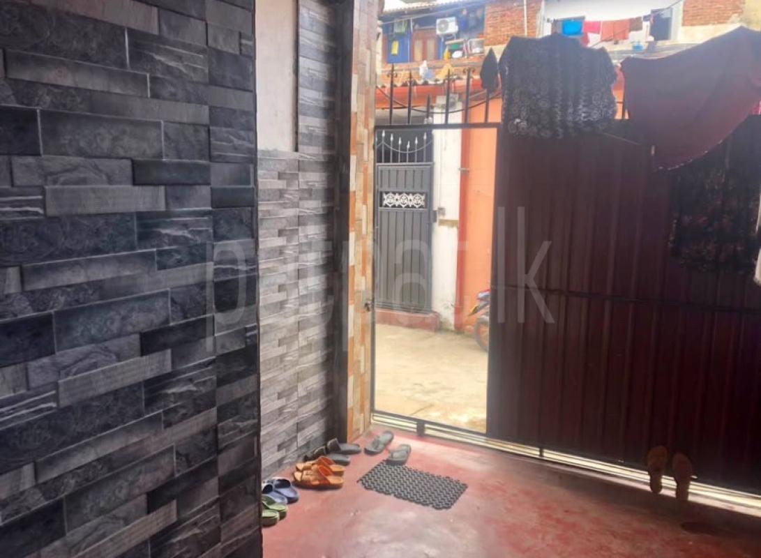 House for Sale in Kolonnawa ads-image-1