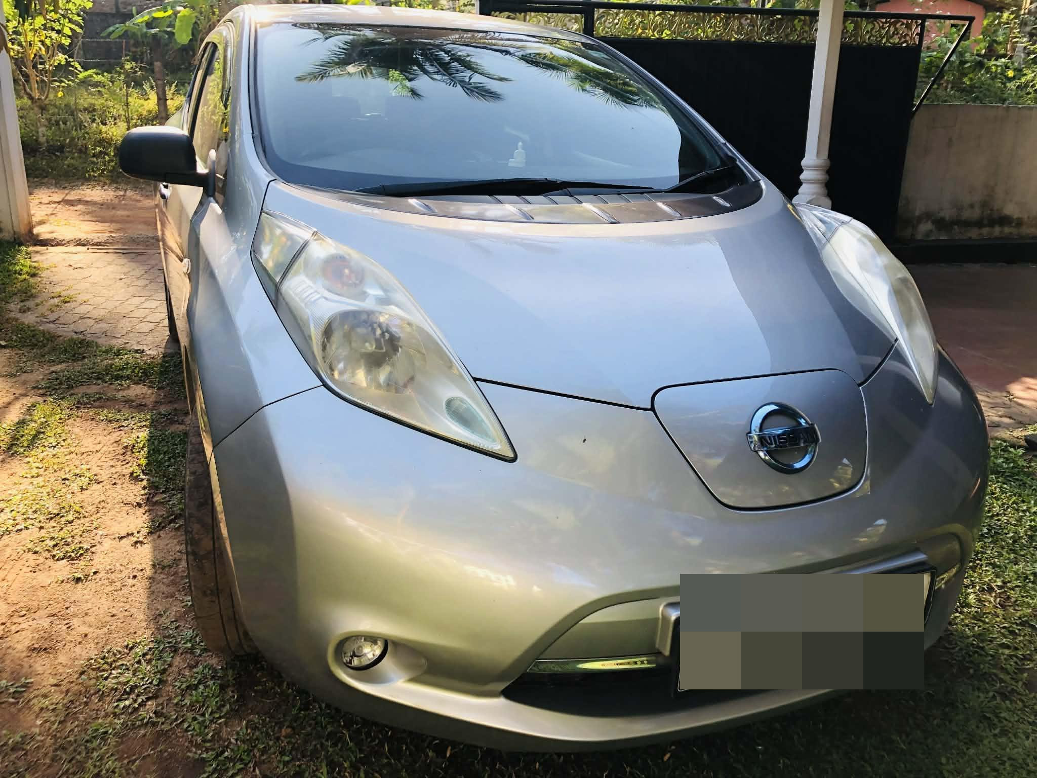 Nissan Leaf 2015 ads-image-1