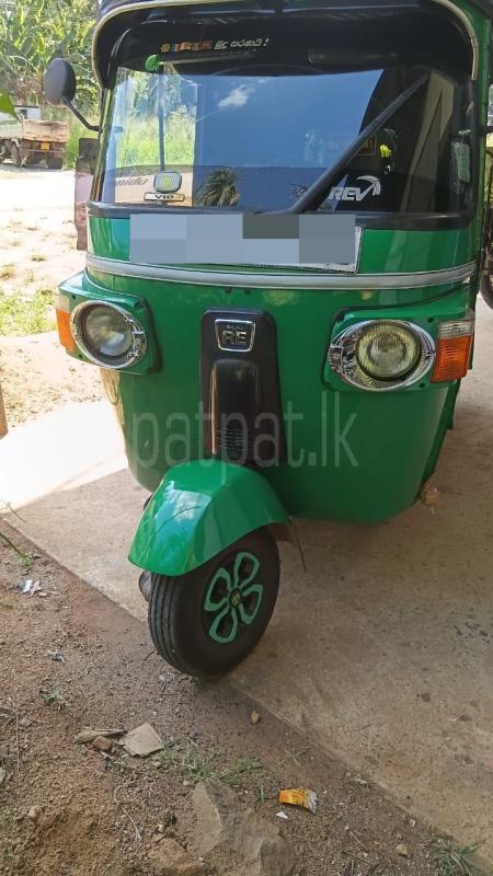 Bajaj Three Wheel 2013 - භාවිතා කරන ලද ත්‍රිරෝද රථය sale in Sri Lanka - patpat.lk