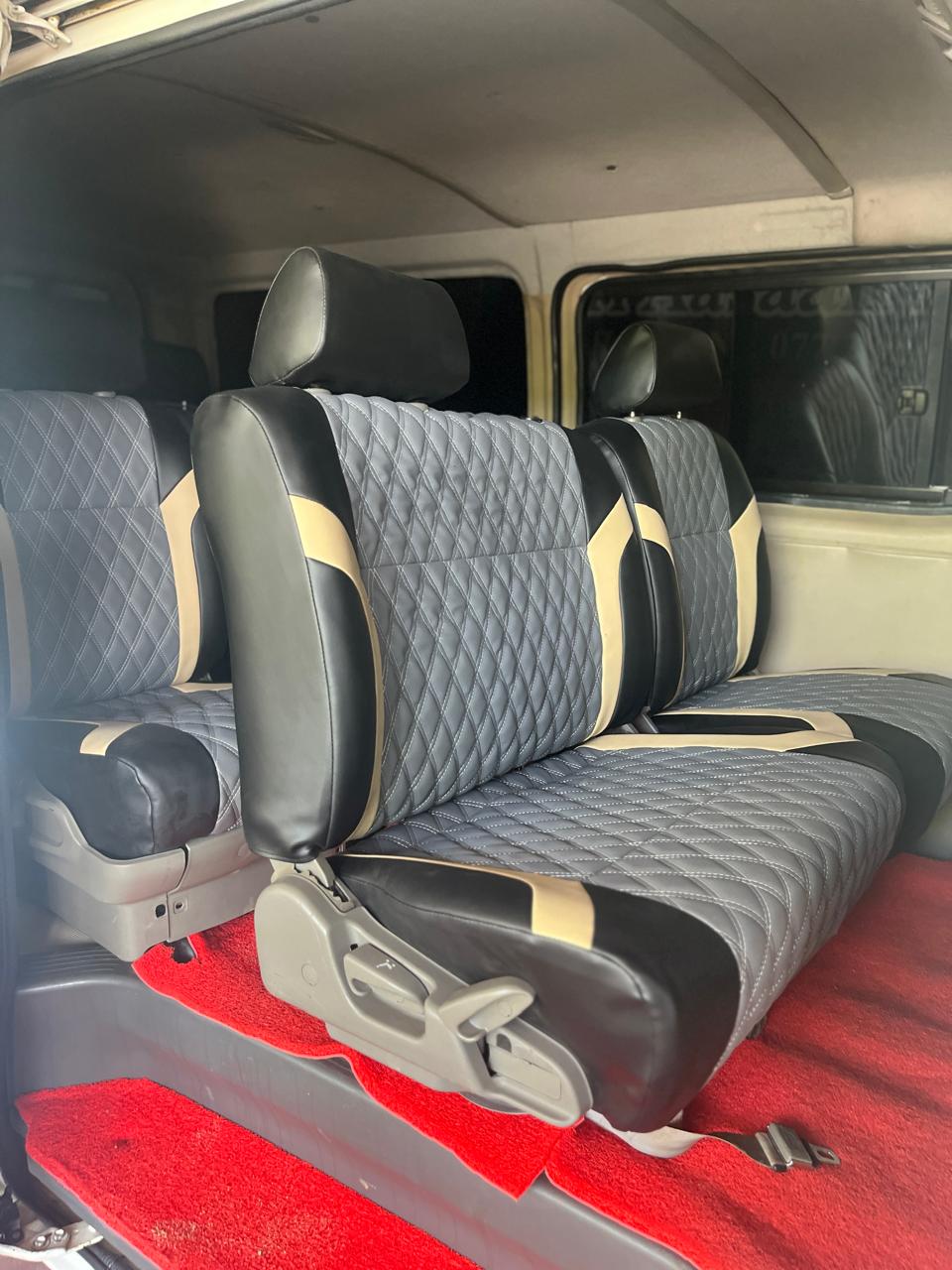 Toyota Hiace 2007 - பயன்படுத்தப்பட்டது வேன் sale in Sri Lanka - patpat.lk
